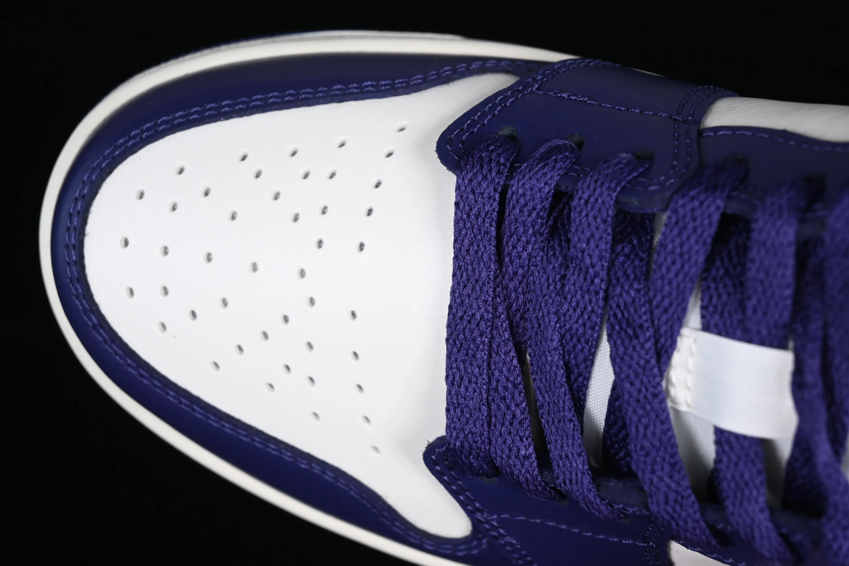 All categories Air Jordan Jordan series basketball shoes Air Jordan 1 Low G version pure original Air Jordan 1 Low AJ1 Joe 1 white and purple cultural low-top casual sneakers DC0774-502